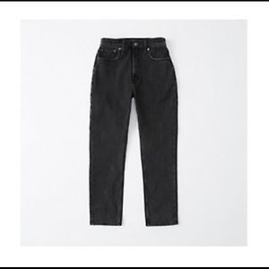 Abercrombie Curve Love Mom Jeans in Washed Black